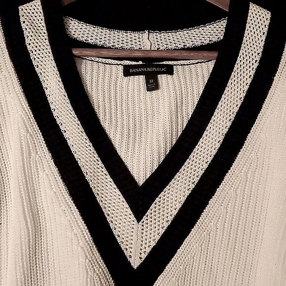 Banana Republic sweater - Picture 5 of 6